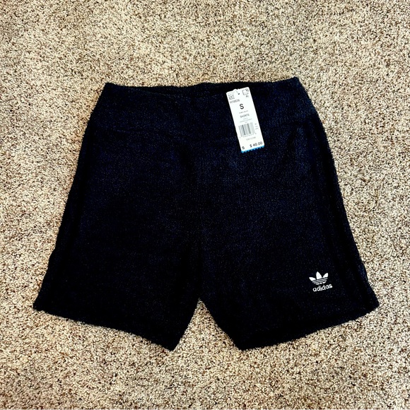 New ADIDAS Terry Cloth Shorts - Picture 3 of 8